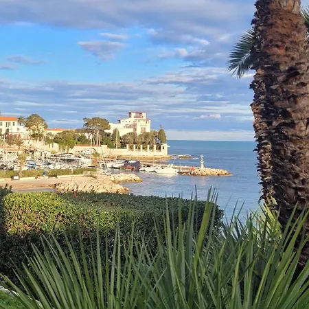 Appartement Azur - Elegant 3/4 Flat, Center And Close To The Beaches